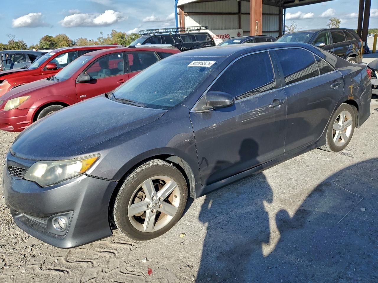 Toyota Camry L Image 1