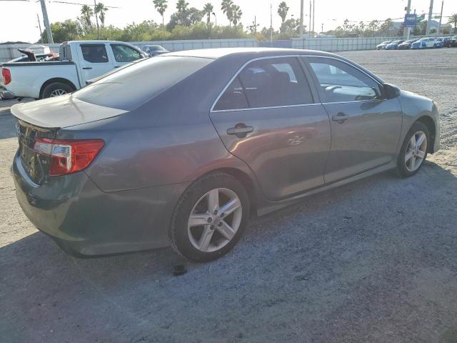 Toyota Camry L Image 5