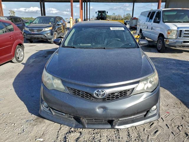 Toyota Camry L Image 4