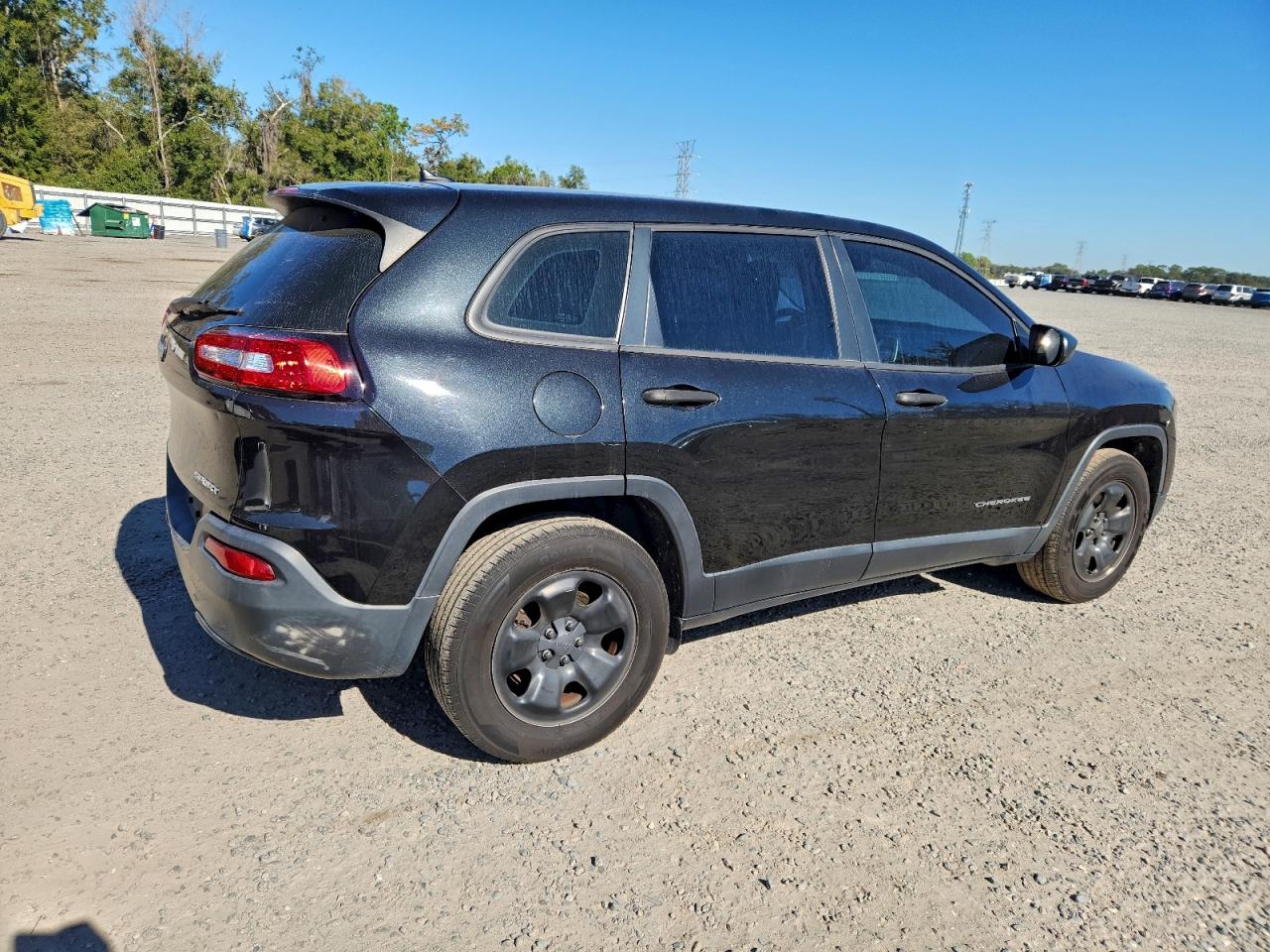 Jeep Grand Cherokee Sport Image 11