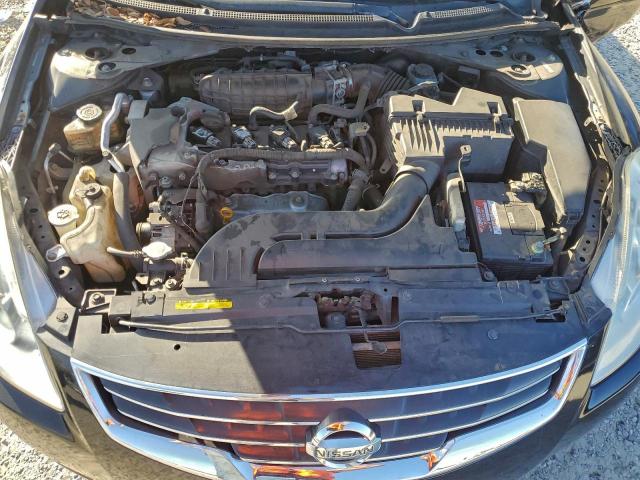 Nissan Altima Base Image 2