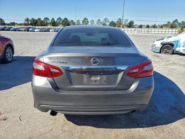 Nissan Altima 2.5 Image 6