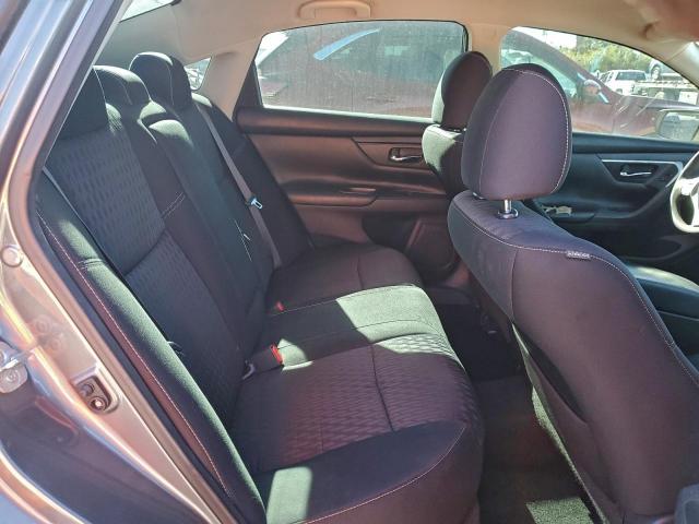 Nissan Altima 2.5 Image 4