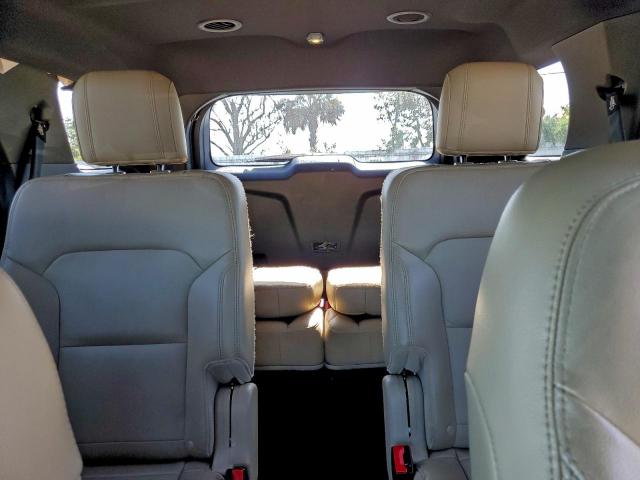 Ford Explorer Xlt Image 7