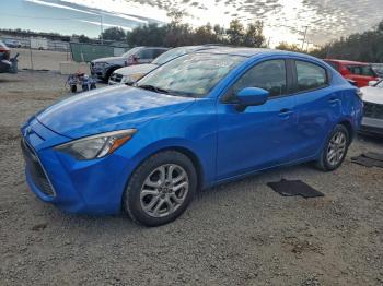 Salvage Toyota Yaris