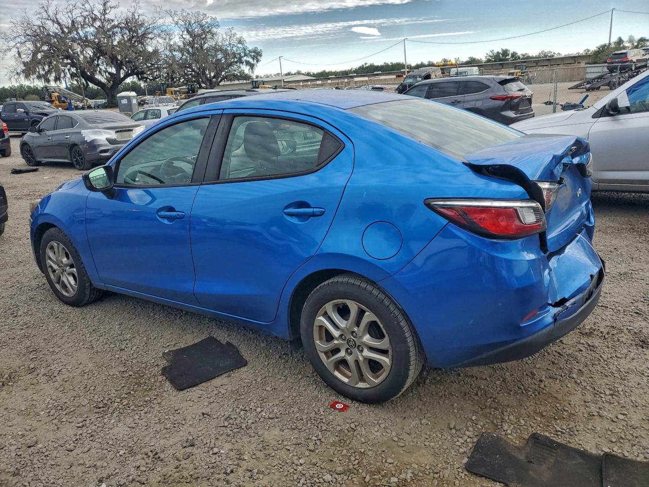 Toyota Yaris Image 3