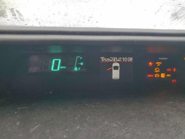 Toyota Prius Image 8