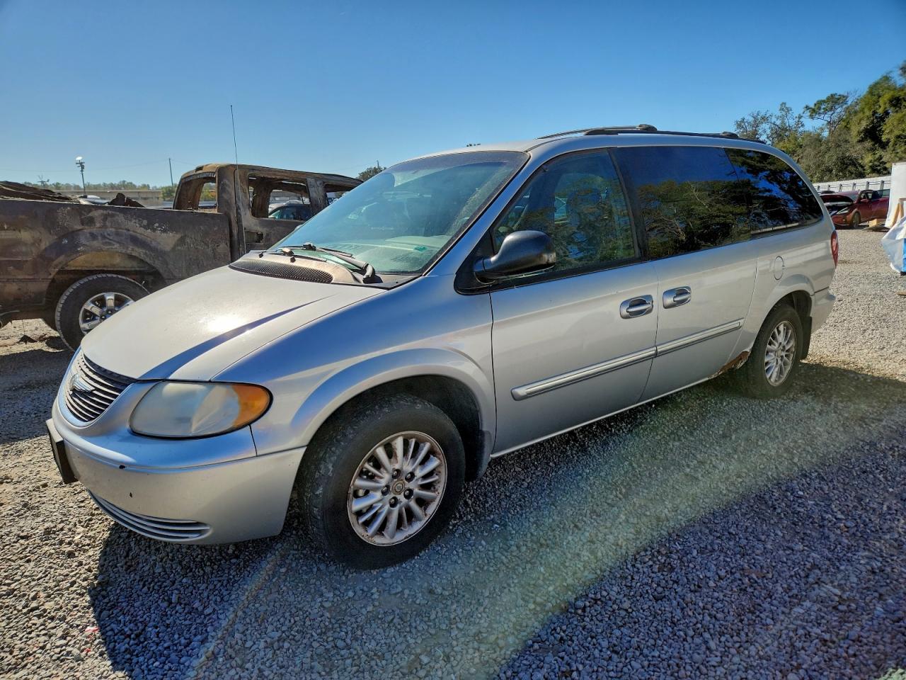 Chrysler Minivan Touring Image 1
