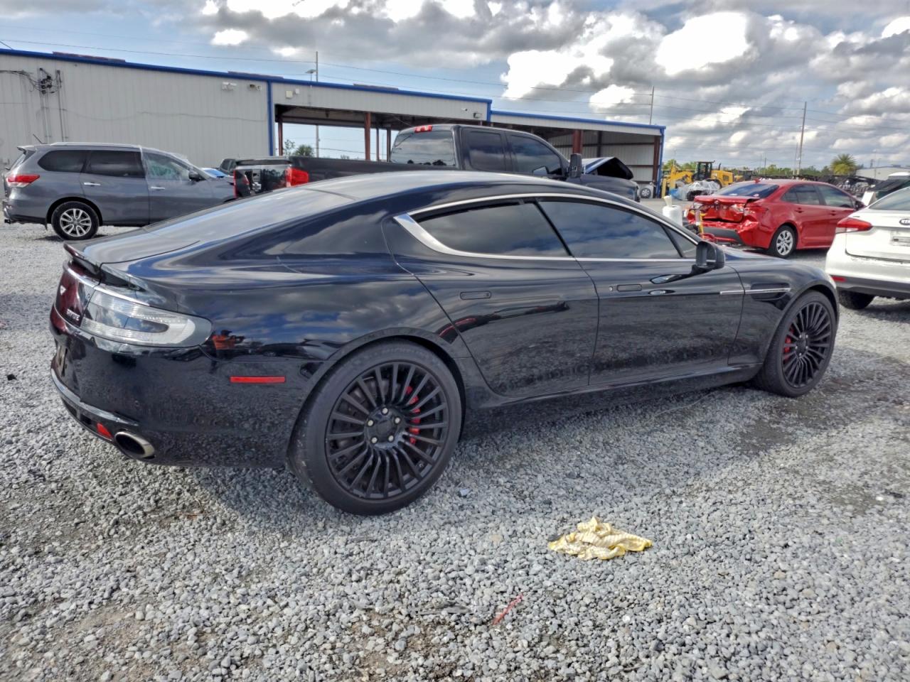Aston Martin Rapide Image 8