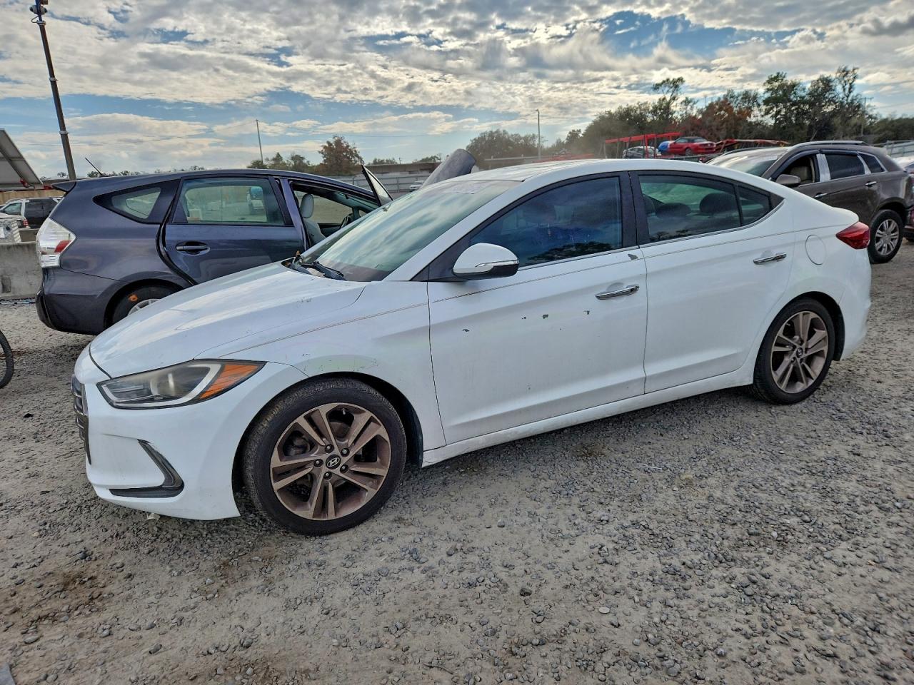 Hyundai ELANTRA Se Image 1