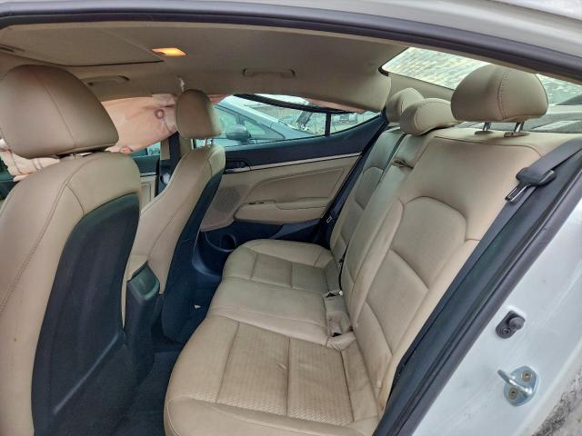 Hyundai ELANTRA Se Image 8