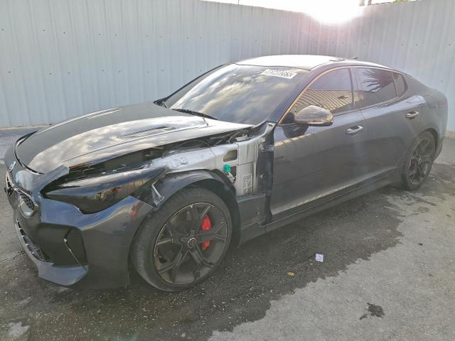  Salvage Kia Stinger