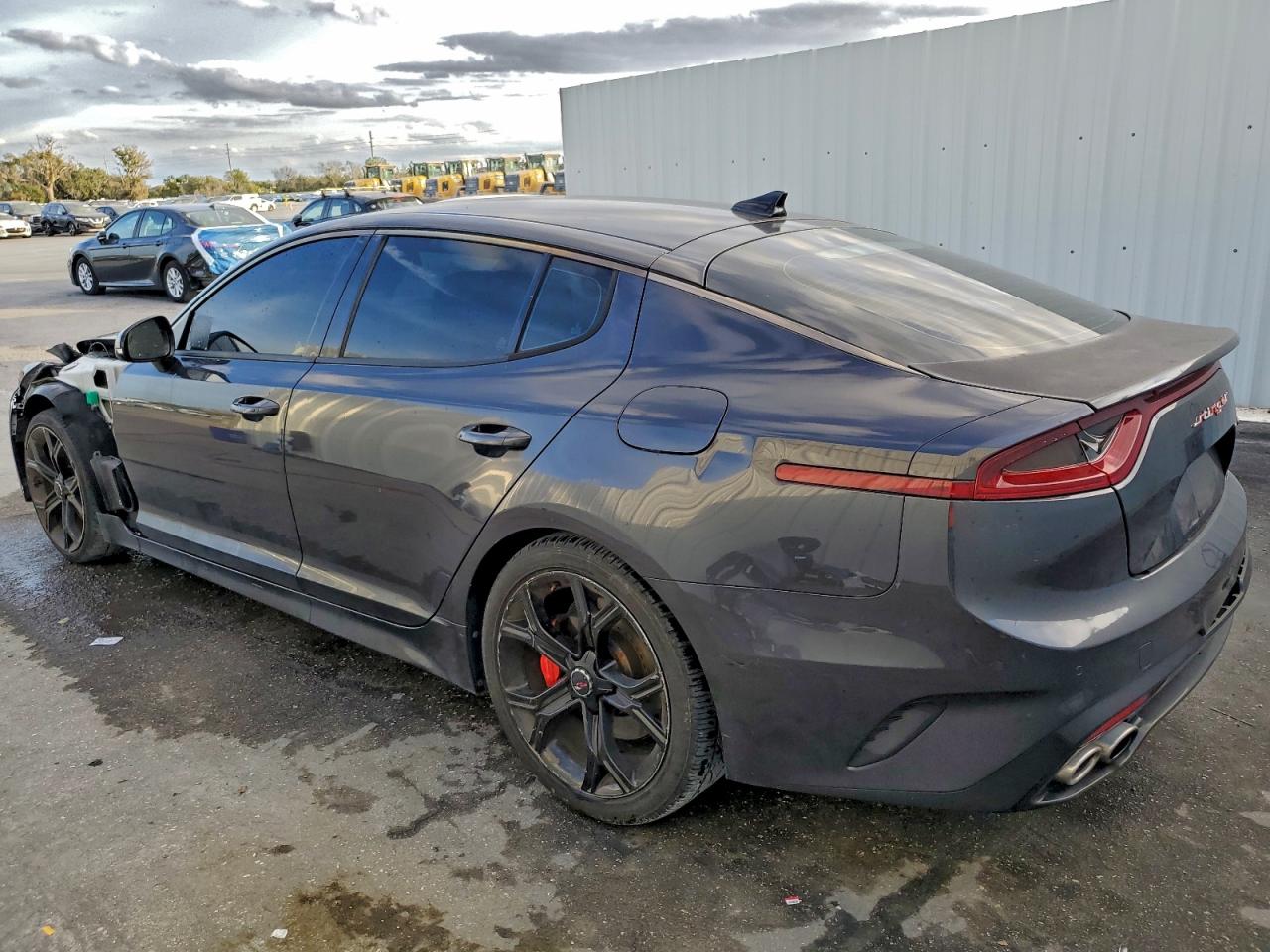 Kia Stinger Gt Image 2