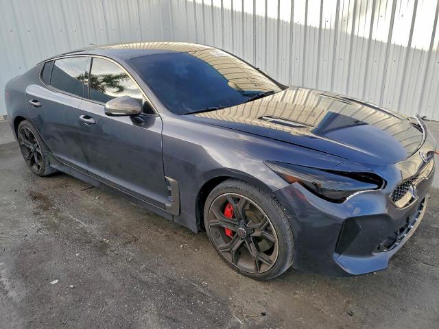 Kia Stinger Gt Image 3
