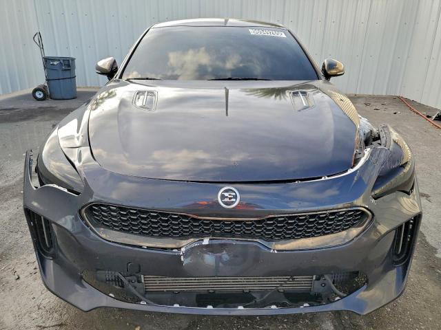 Kia Stinger Gt Image 4