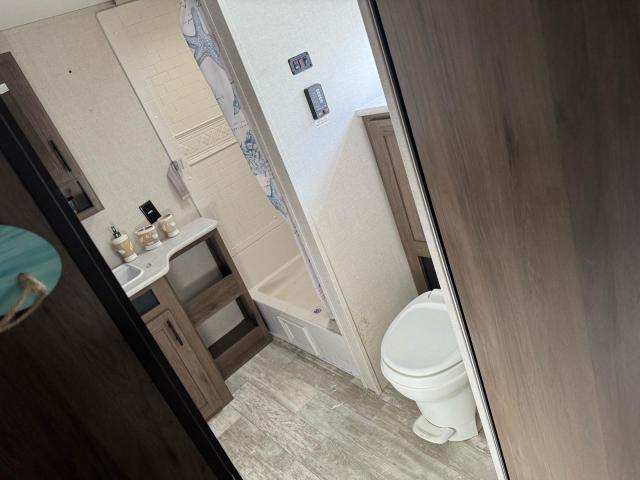 Prime Time Avenger Image 4