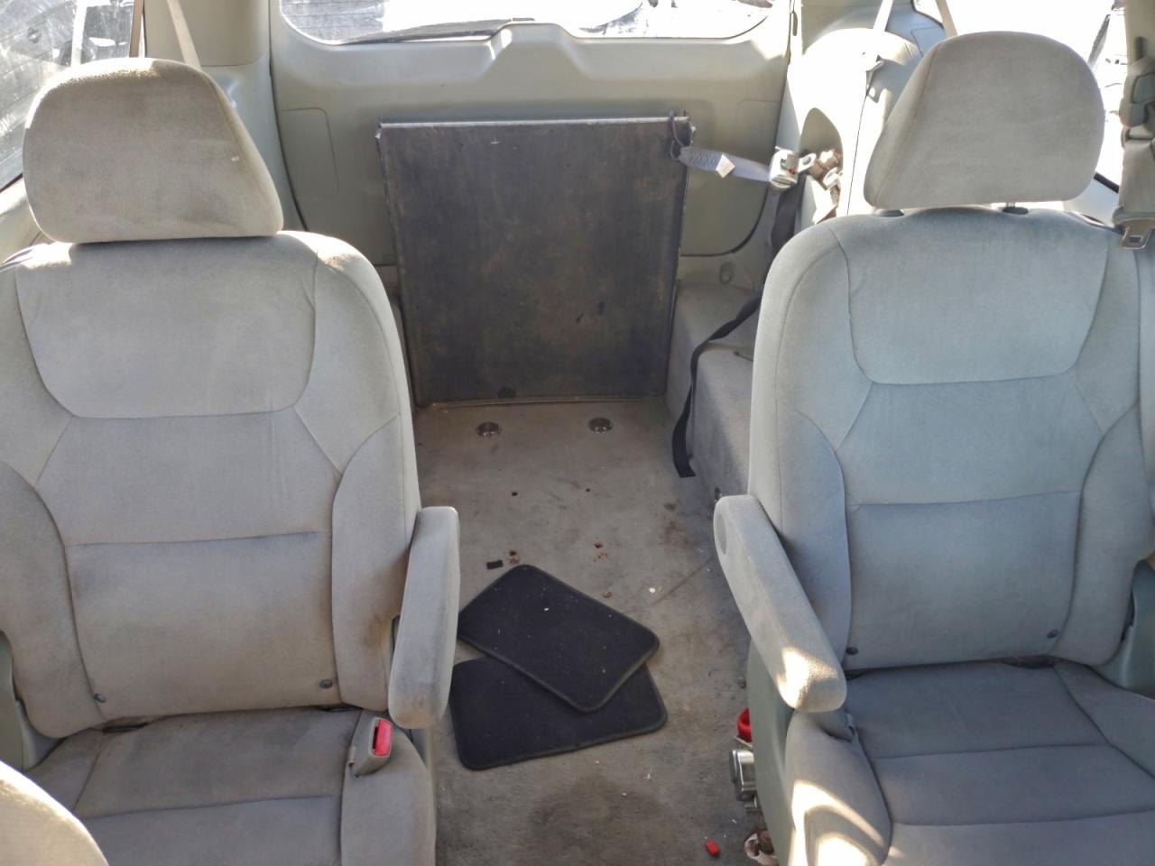 Honda Odyssey Ex Image 6