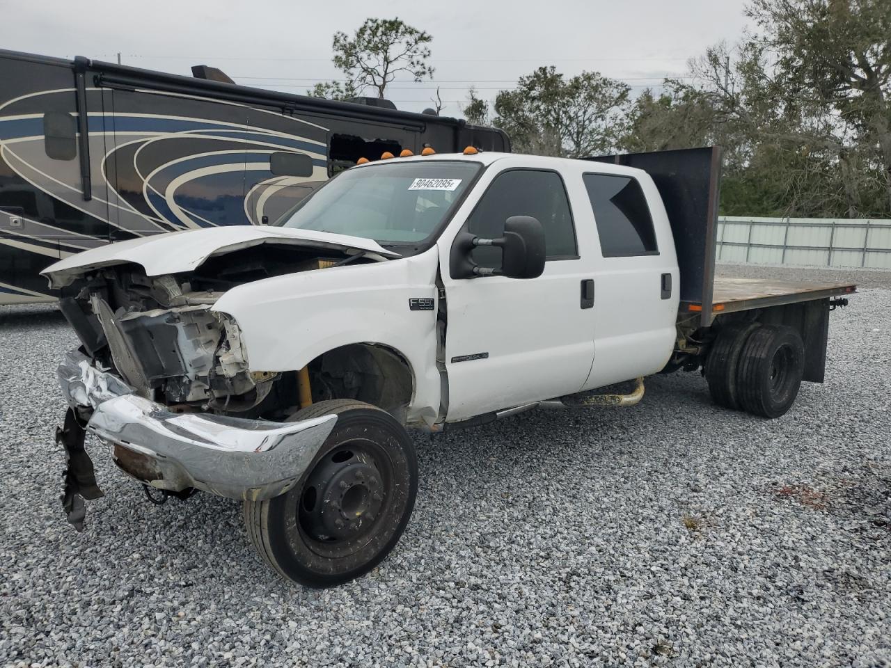 Ford F-530 Super Duty Image 1