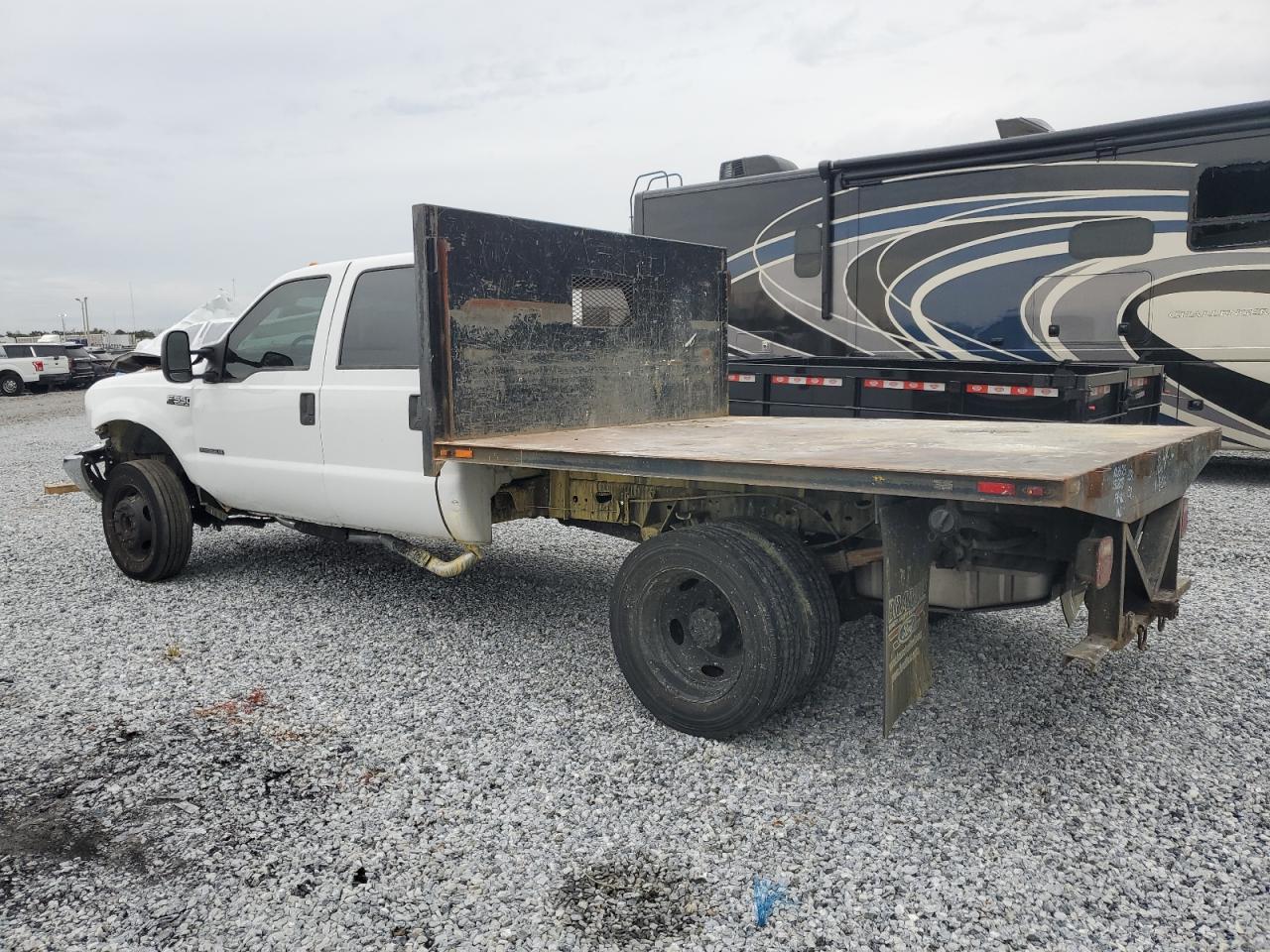 Ford F-530 Super Duty Image 5