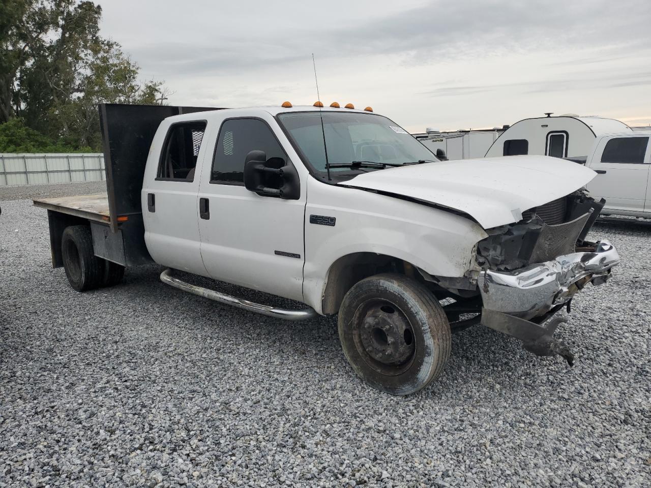 Ford F-530 Super Duty Image 12