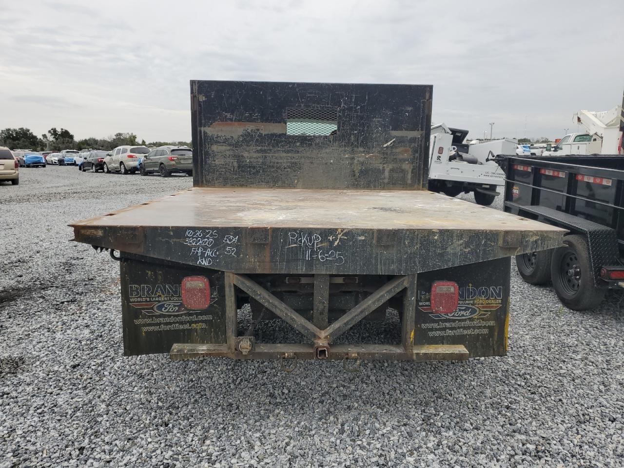 Ford F-530 Super Duty Image 3