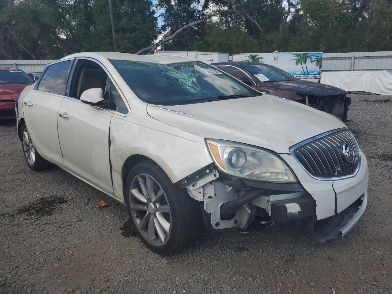 Buick Verano Image 4