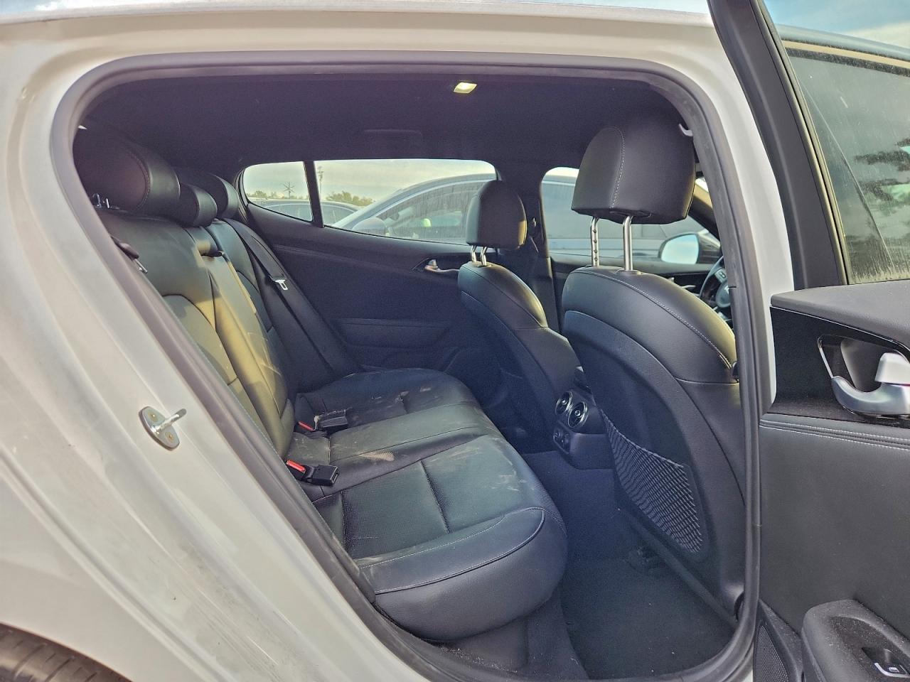 Kia Stinger Gt Line Image 11