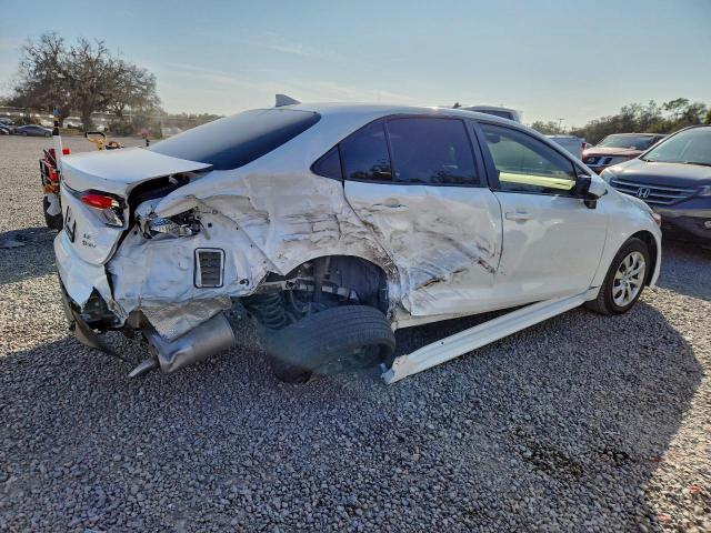 Toyota Corolla Le Image 2