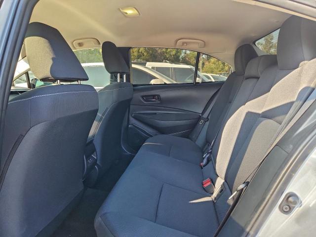 Toyota Corolla Le Image 5