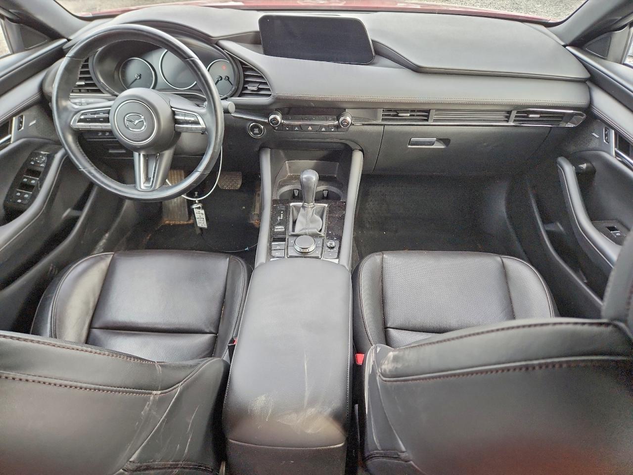 Mazda 3 Premium Plus Image 10