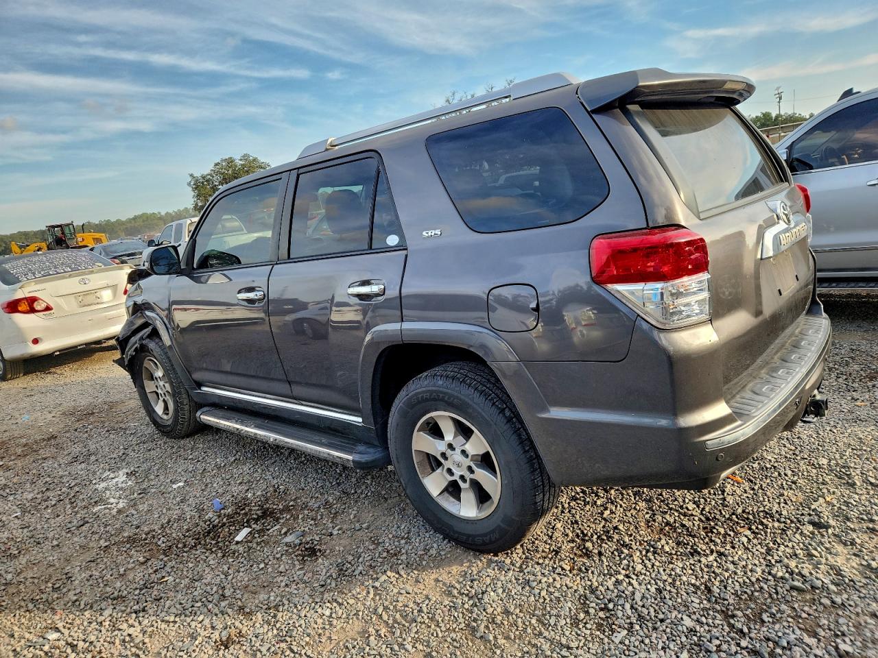 Toyota 4Runner Sr5 Image 8