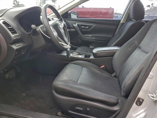Nissan Altima 2.5 Image 5