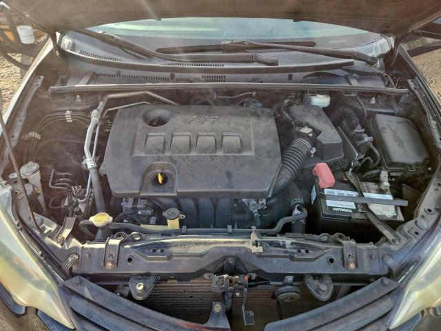 Toyota Corolla L Image 9