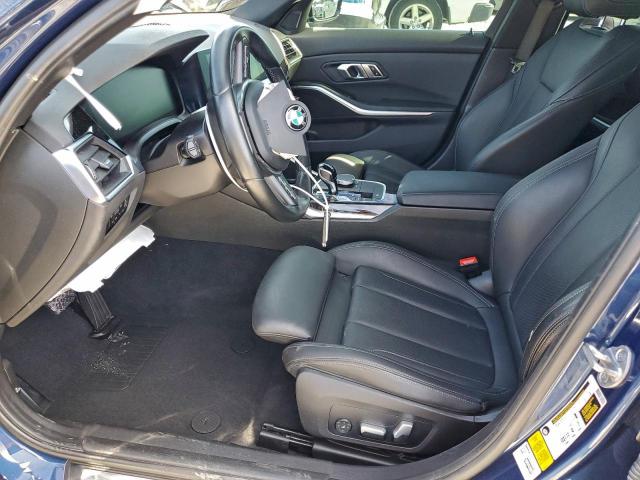 BMW 3 Series Image 8