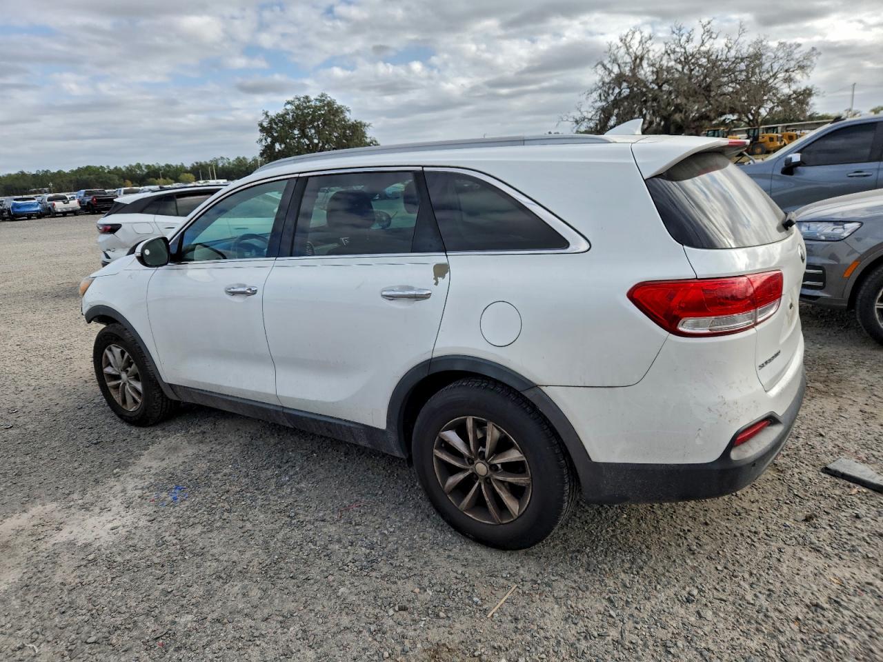 Kia Sorento Lx Image 12