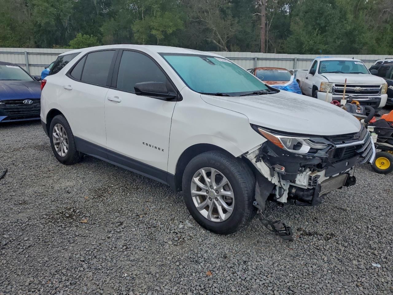 Chevrolet Equinox Ls Image 14