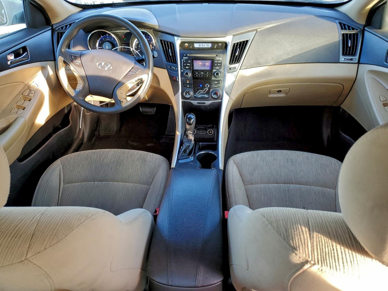 Hyundai SONATA Gls Image 3