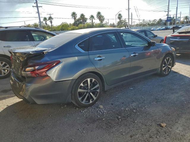 Nissan Altima 2.5 Image 2