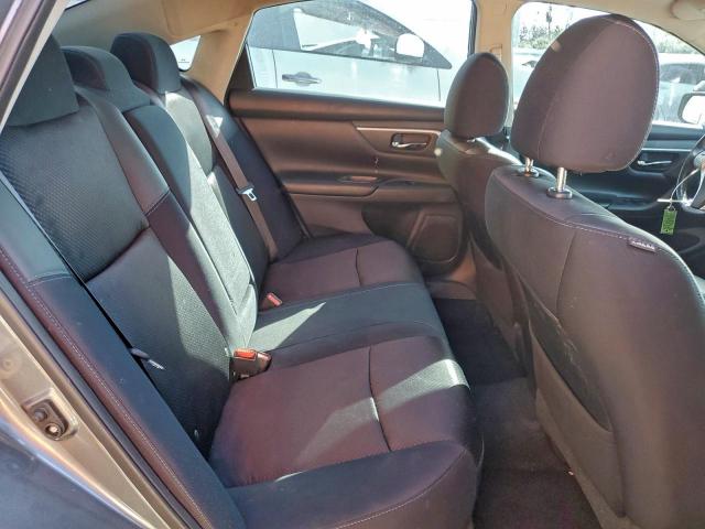 Nissan Altima 2.5 Image 9