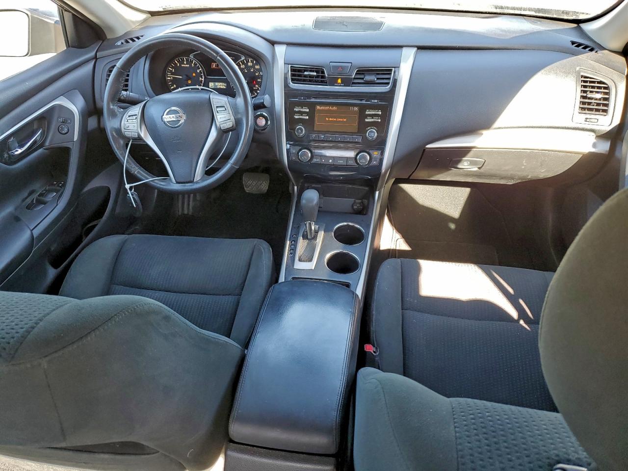 Nissan Altima 2.5 Image 6