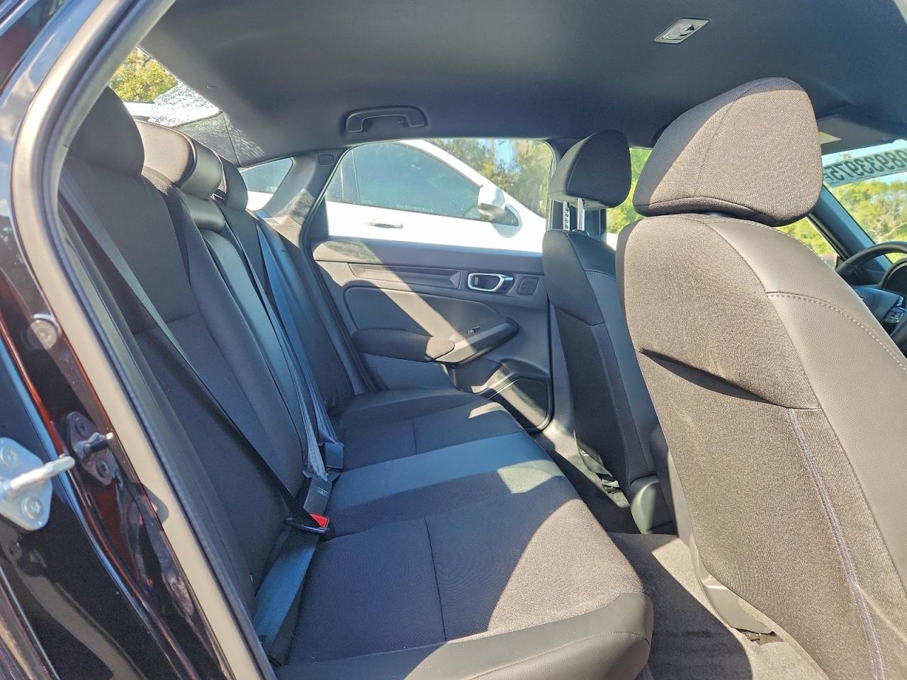 Honda Civic Sport Image 6