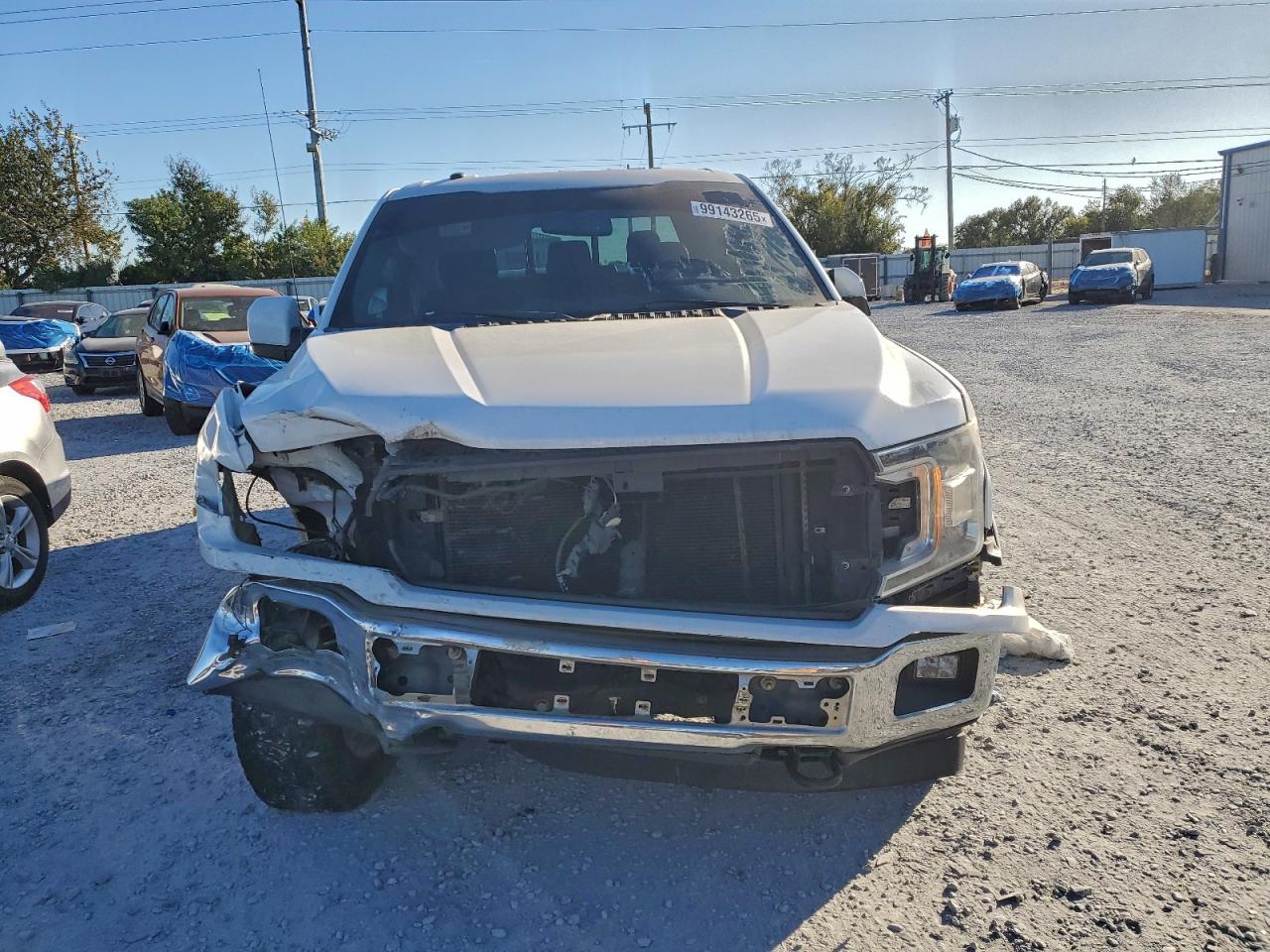 Ford F-150 Supercrew Image 6