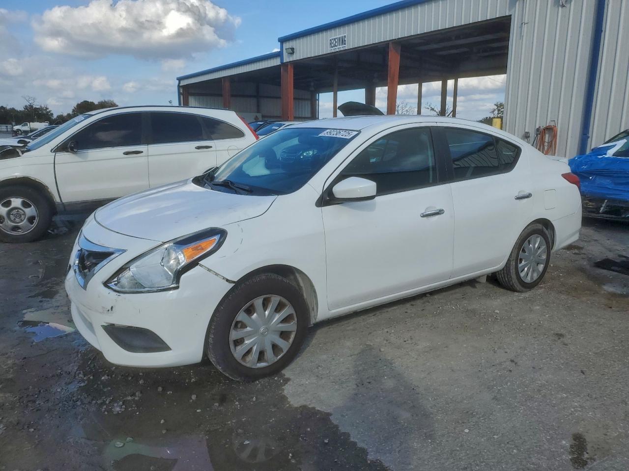 Nissan Versa S Image 1