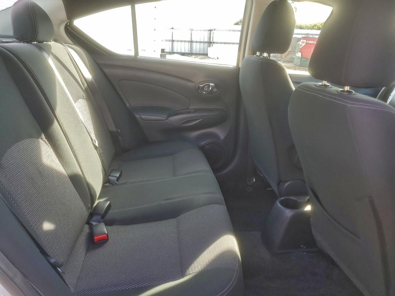 Nissan Versa S Image 9