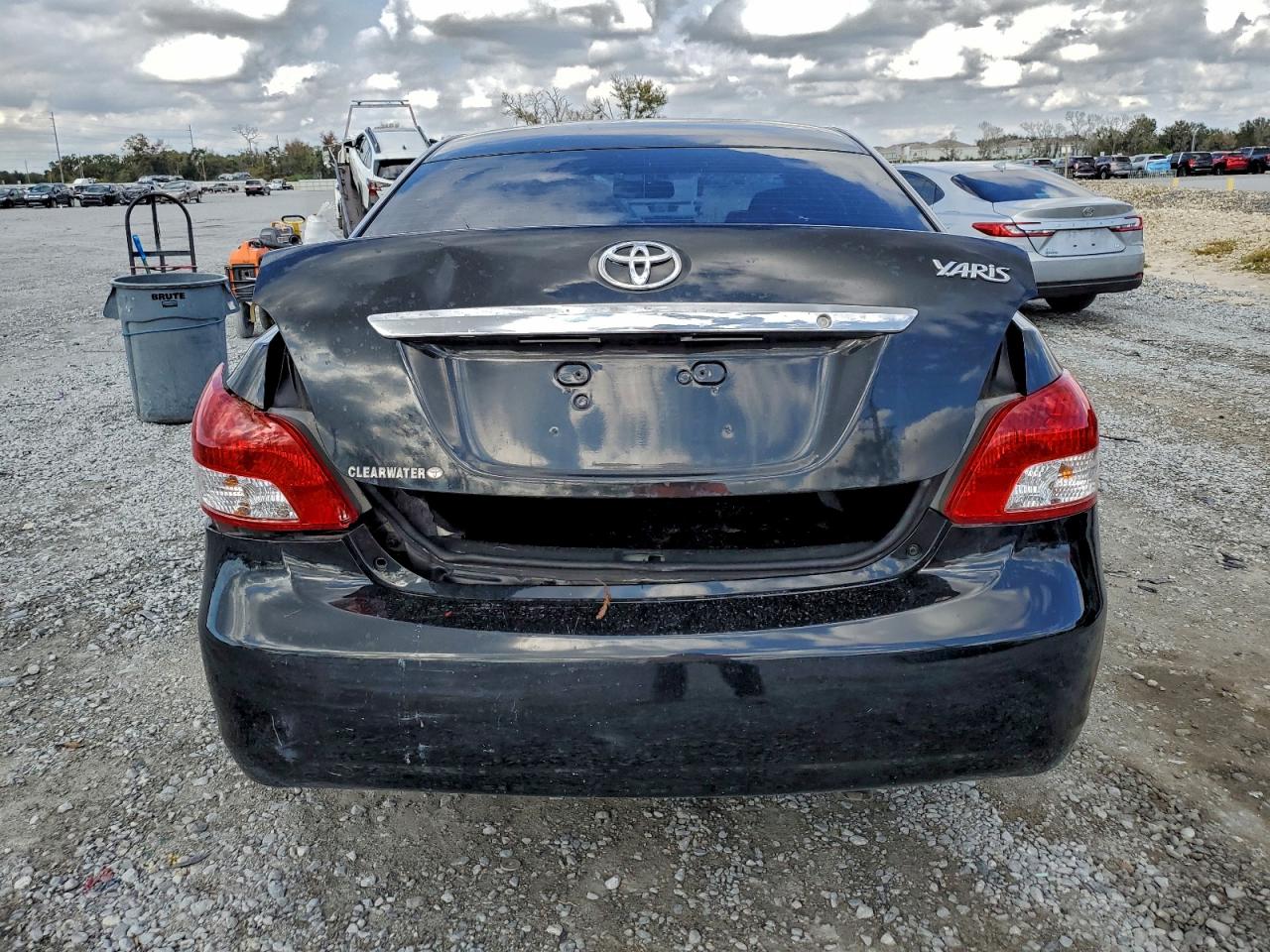 Toyota Yaris Image 3