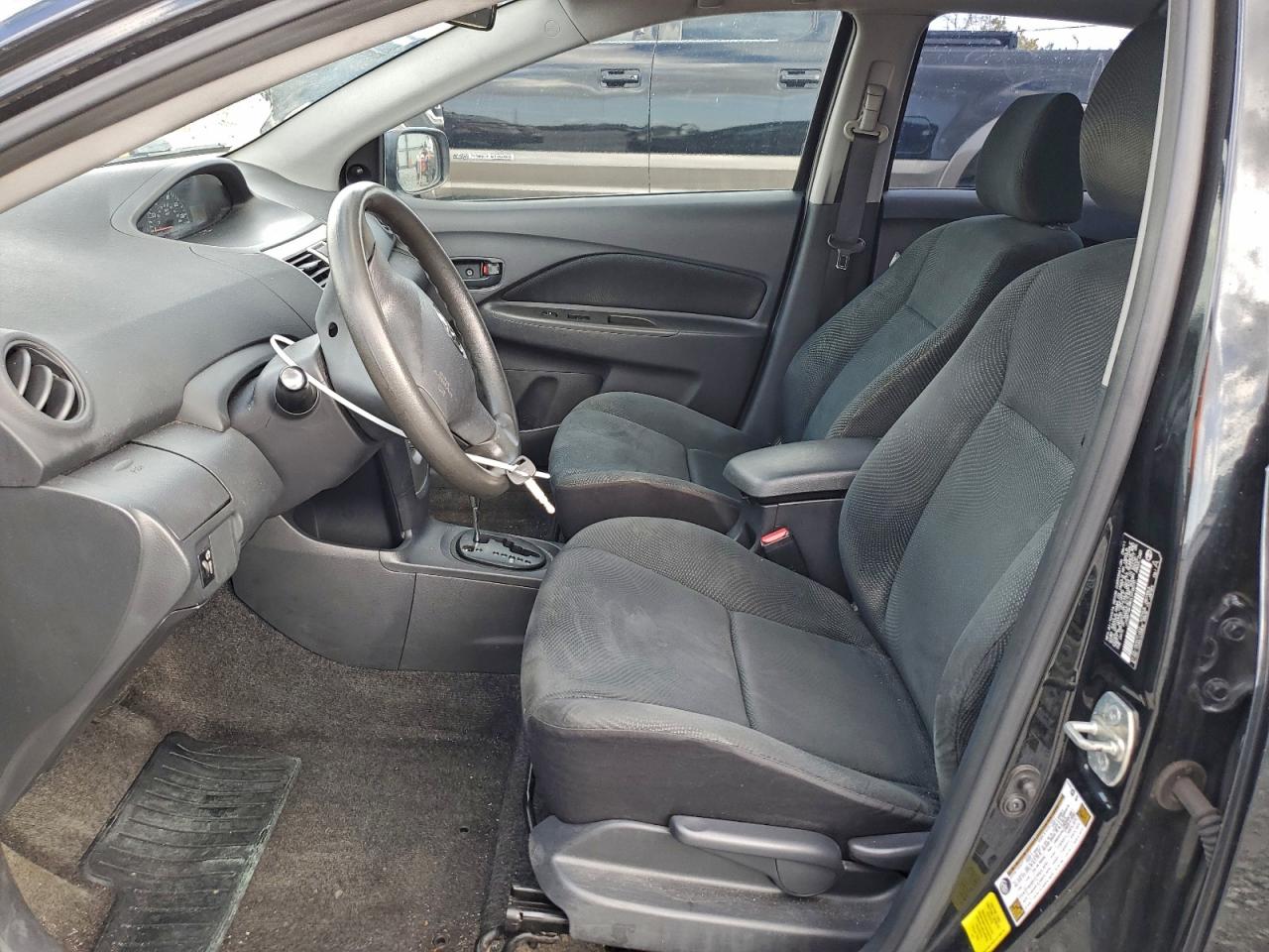 Toyota Yaris Image 7