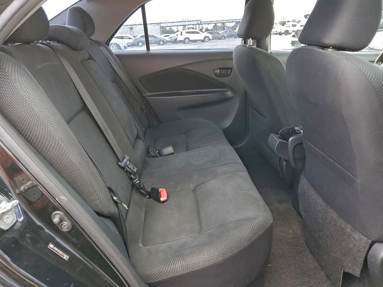 Toyota Yaris Image 6