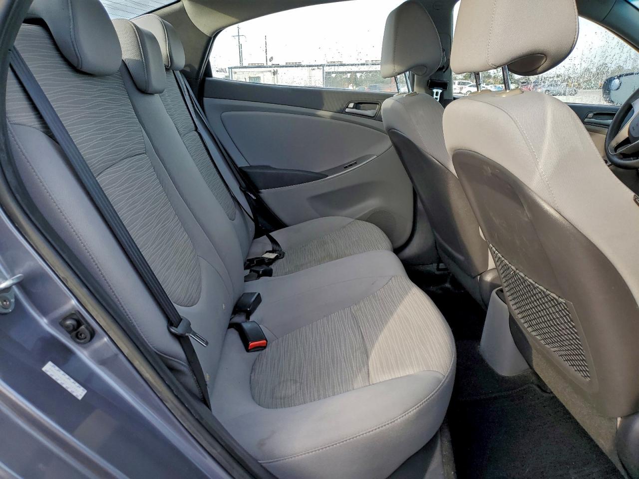 Hyundai ACCENT Se Image 7