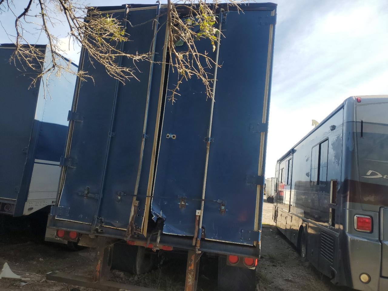 Great Dane Trailer Image 10