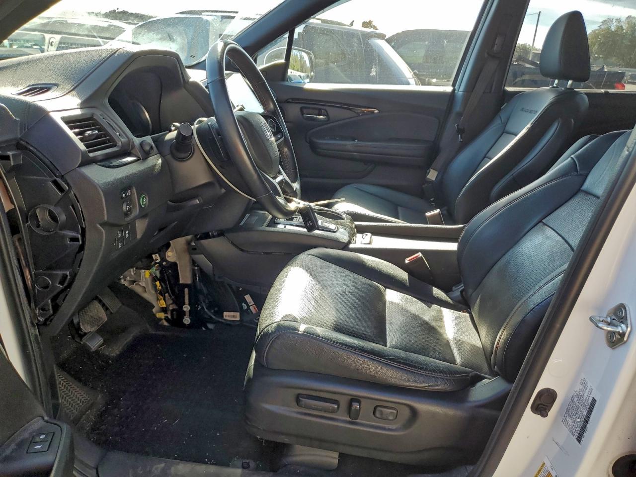 Honda Pilot Black Image 2